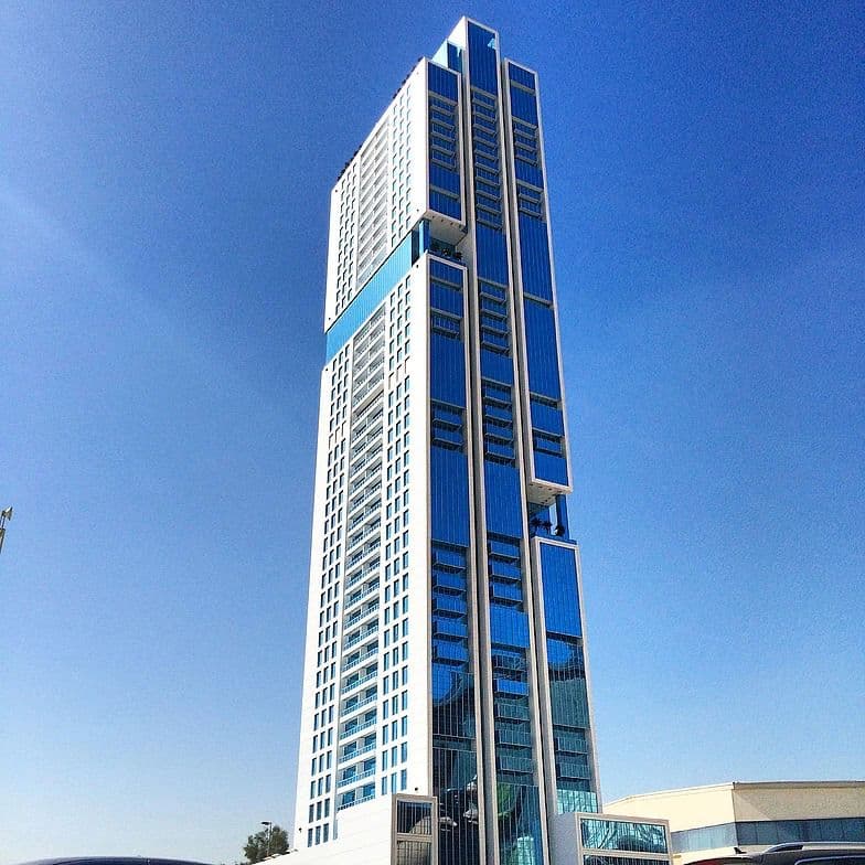 Marina Arcade Tower, Dubai Marina — render 4